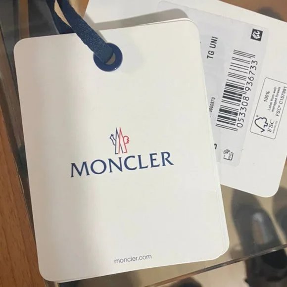 3  Moncler Unisex Pom Pom Wool Rib Knit Logo Beanie Black - Picture 3 of 3